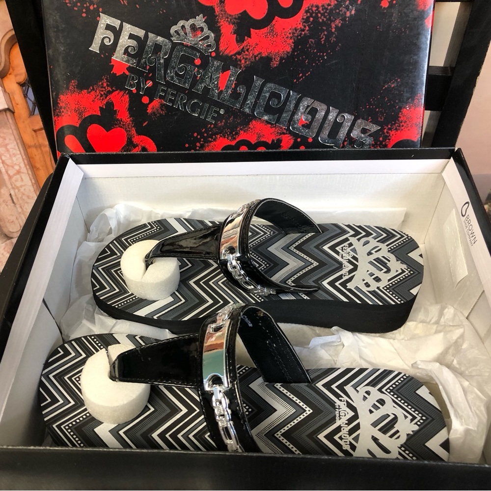 Fergalicious by Fergie Shoes Black and White Chevron Pattern Sandals